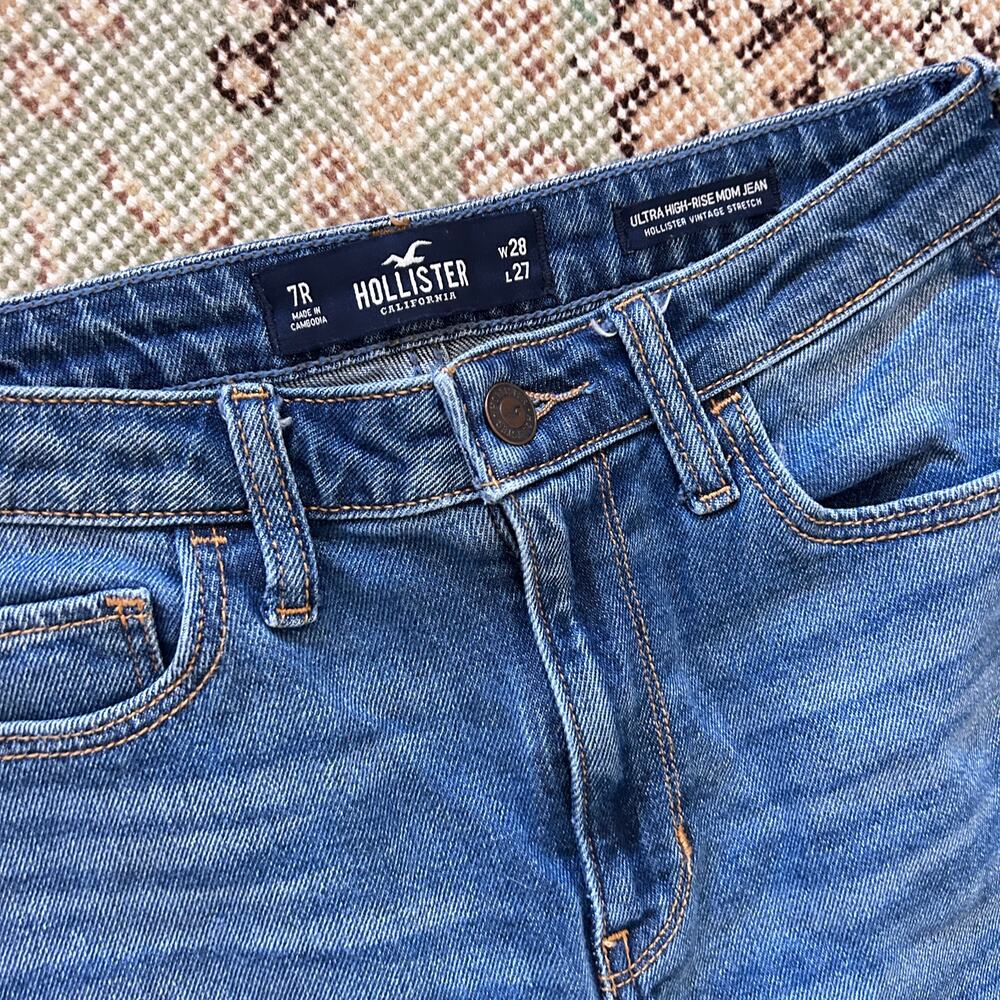 Hollister Ultra High Rise Mom Jeans 28 6 Medium Dark Wash Women's Distressed - Picture 5 of 5